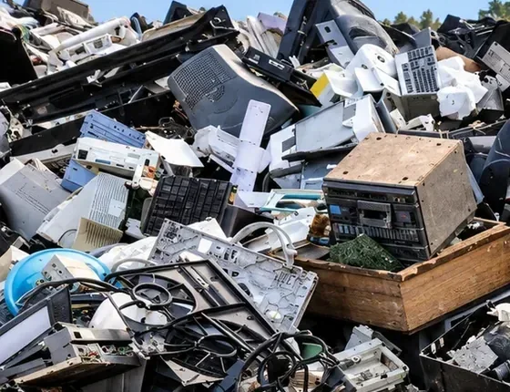 Discarded IT and office electronics for e-waste recycling